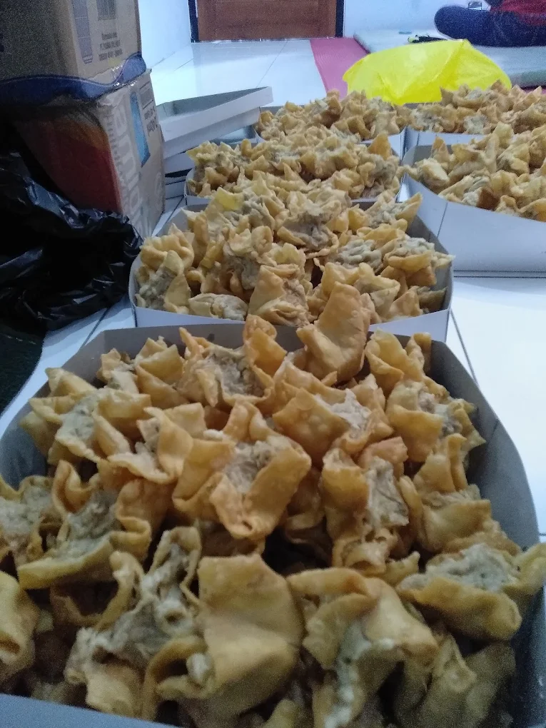 Batagor Satuan Batagor Pelangi — batagor khas Bandung
